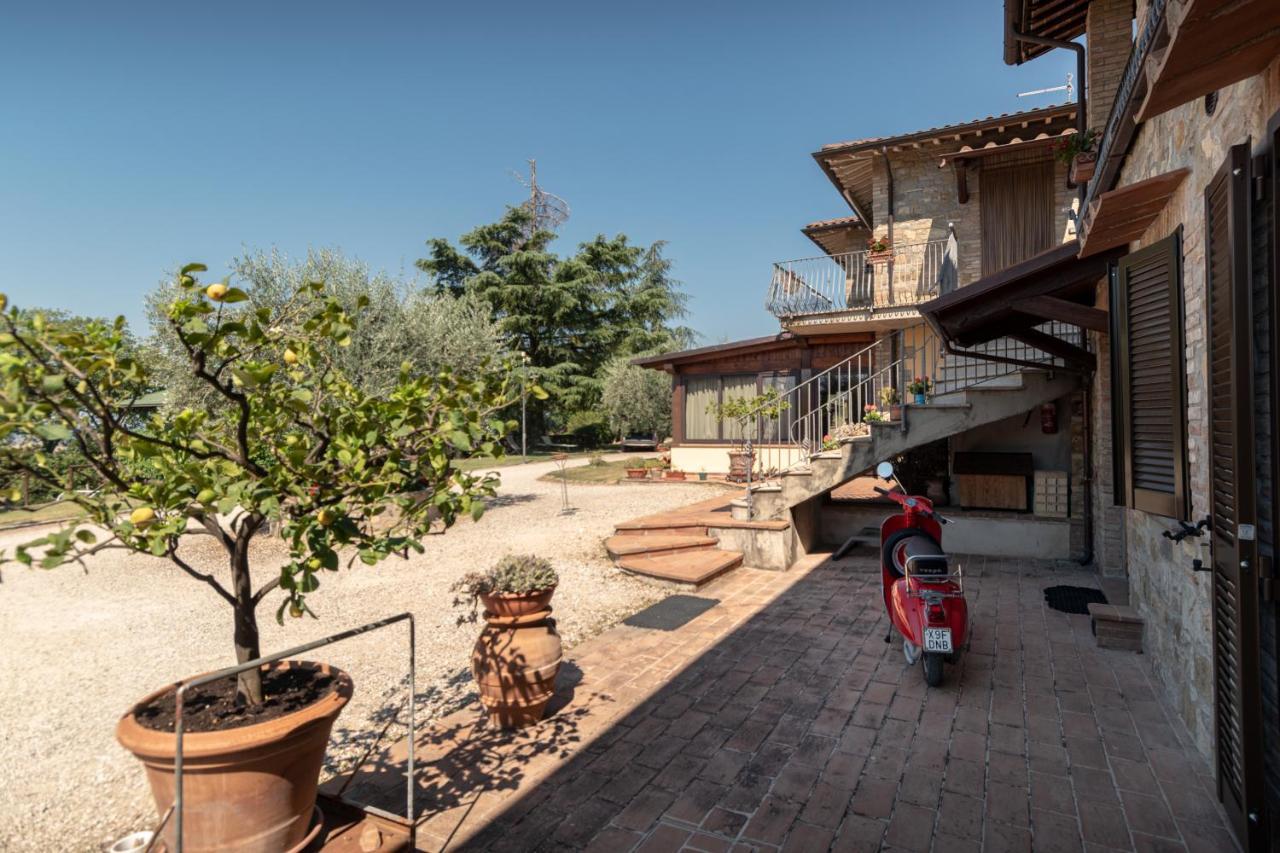Agriturismo La Rocca Assisi Petrignano Kültér fotó