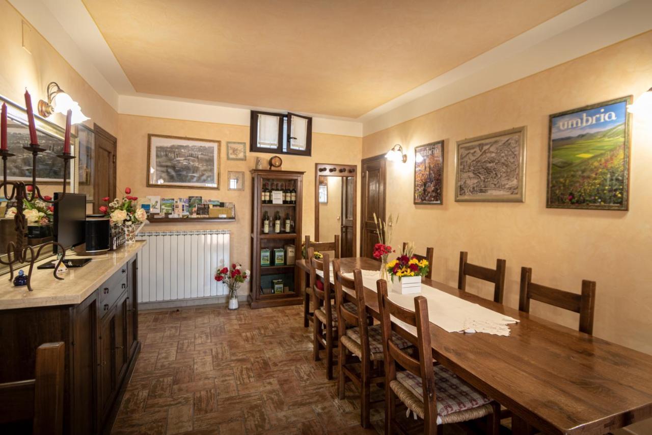 Agriturismo La Rocca Assisi Petrignano Kültér fotó